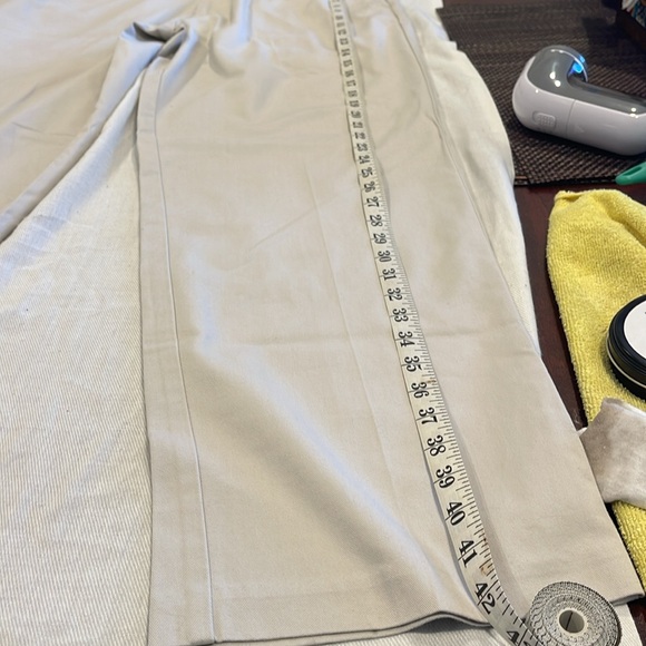 Dockers elastic waist series-straight fit- perfect condition 34x32 - Picture 2 of 10